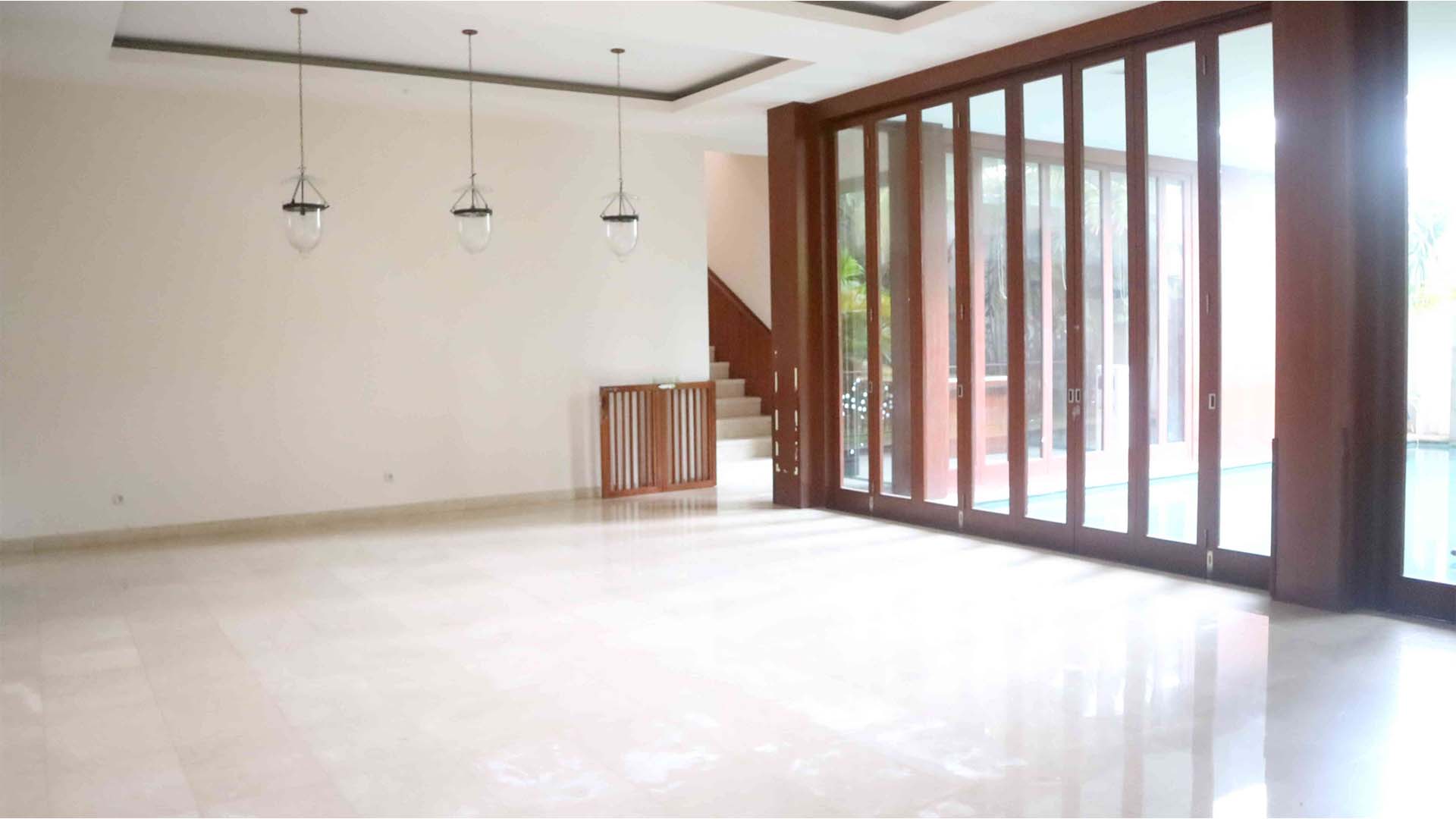 Well-Planned 4BR for Families – Cipete