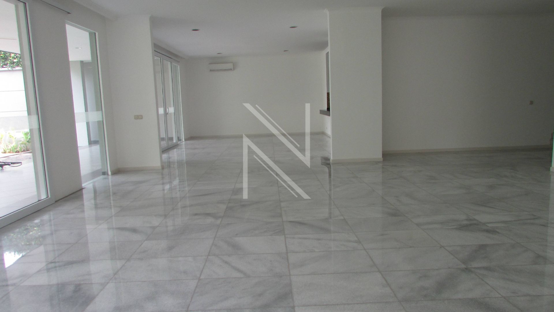Elegant 4BR Family Home in Prime Cipete