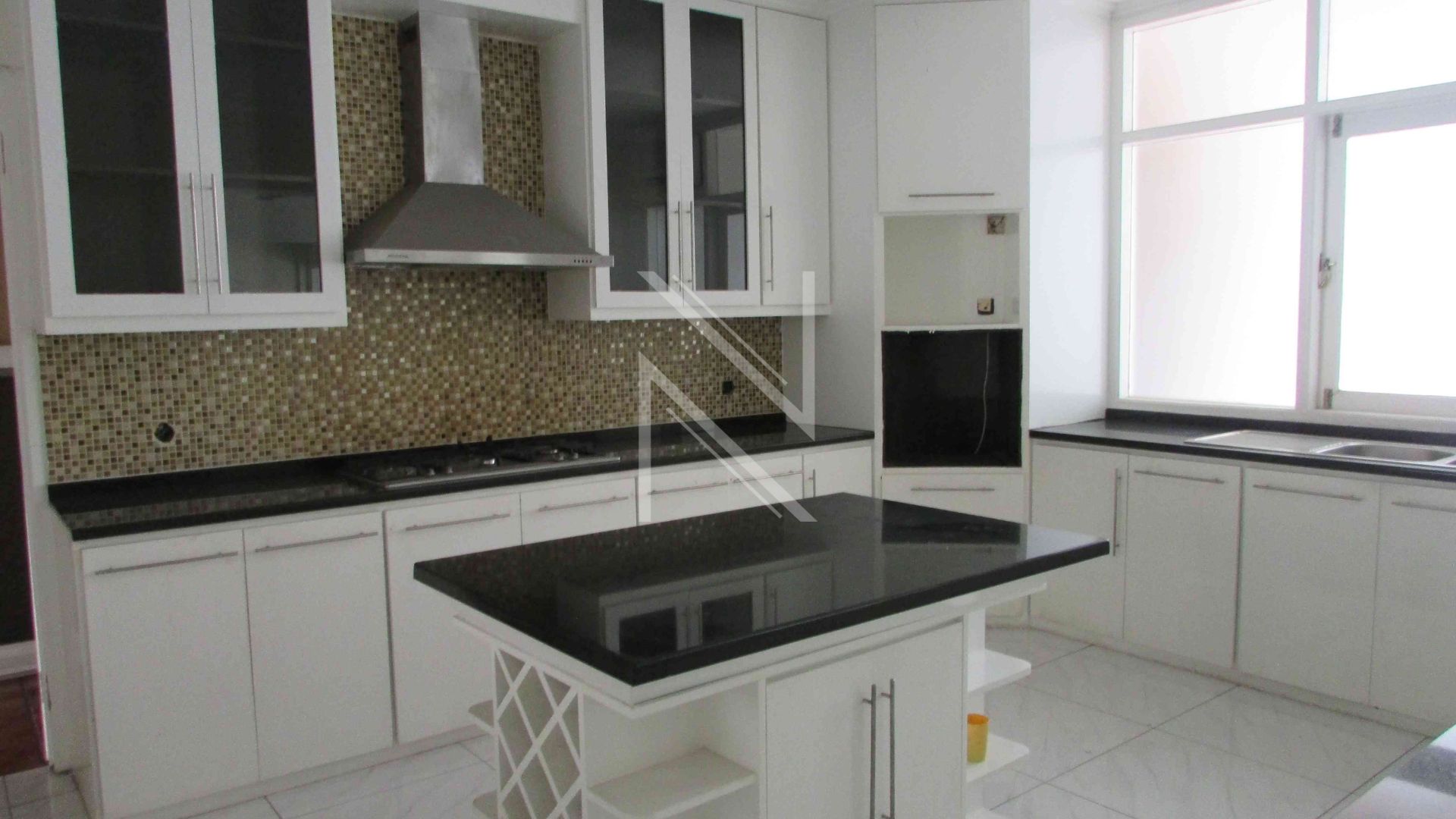 CIPETE – NO CPT089 – KITCHEN-AREA Spacious 4BR Home Living at Cipete