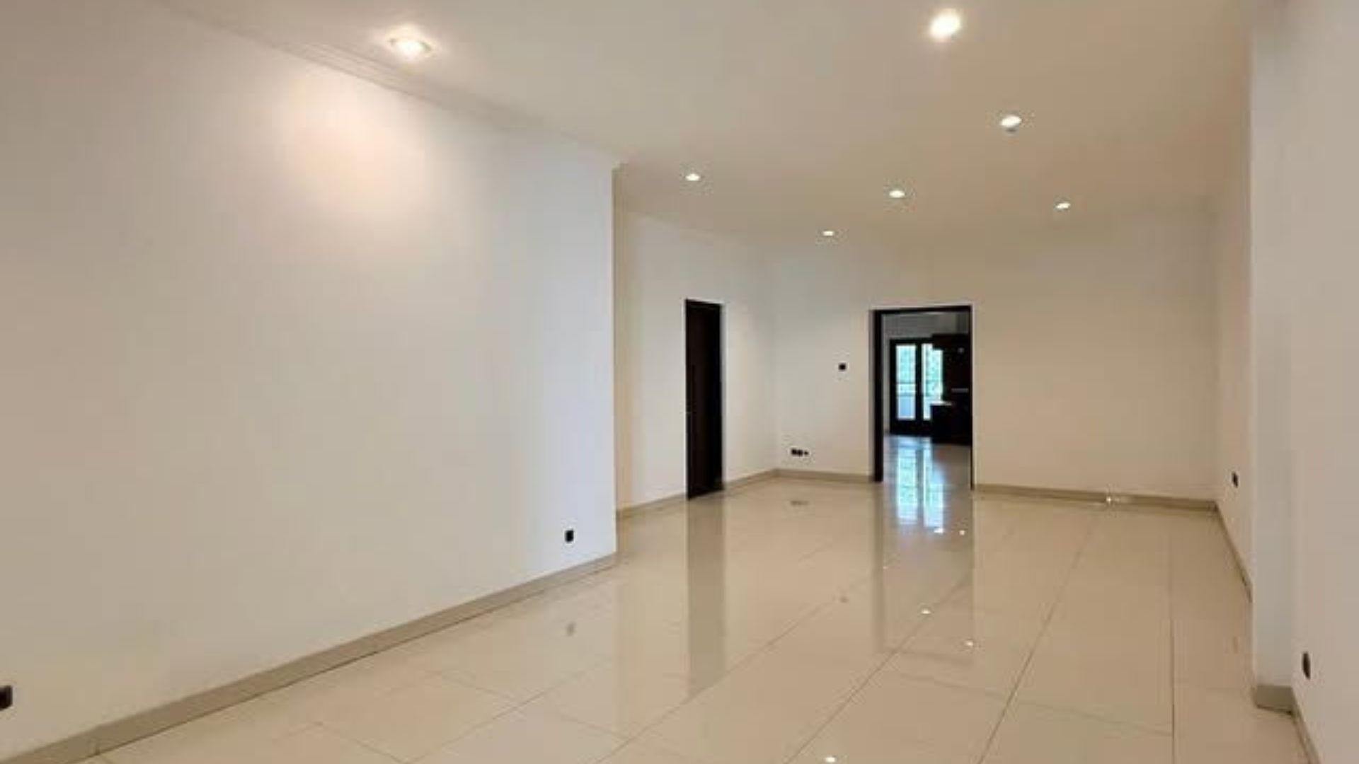 CIREBON NO.6-9BR-BEDROOM 1