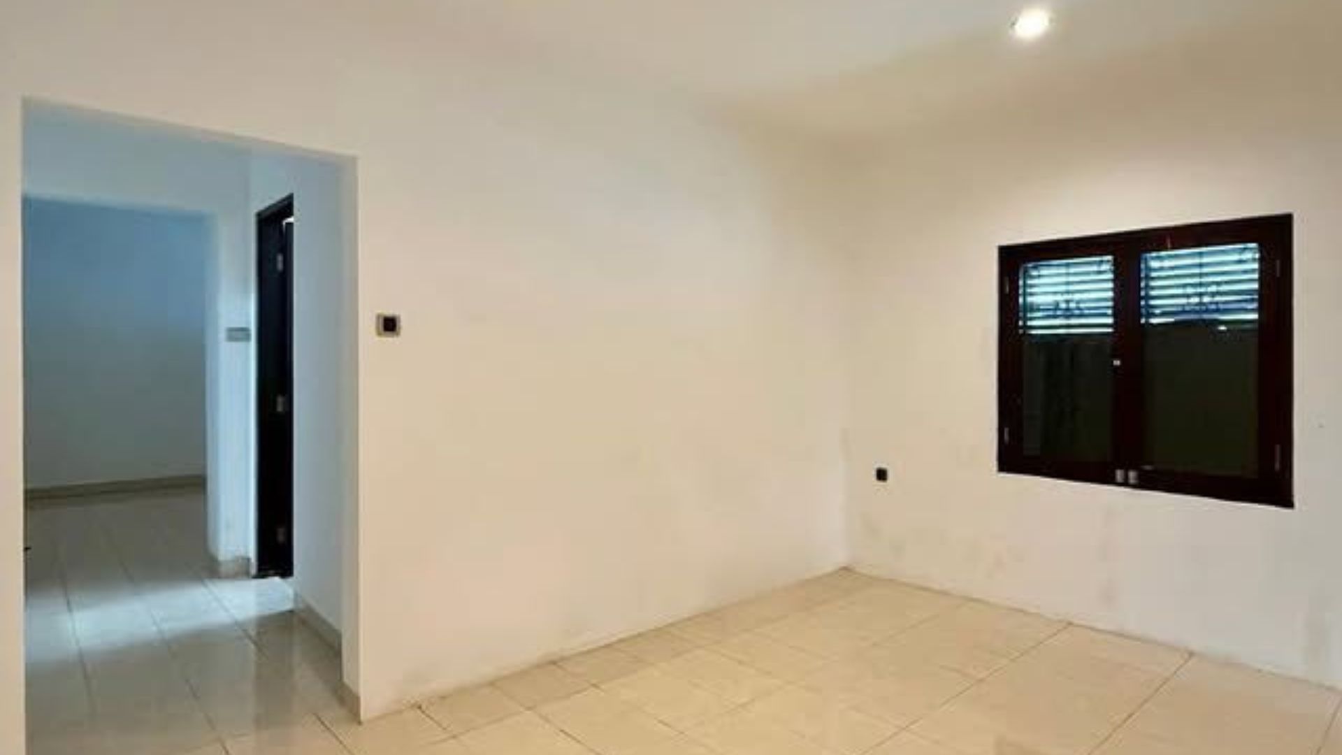 Grand 9BR Home for Large Family Living
