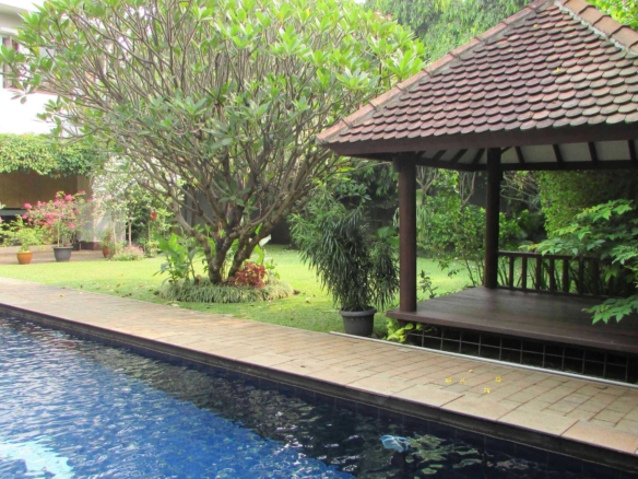 Cilandak Tengah 2 Kav P - Pool.jpg