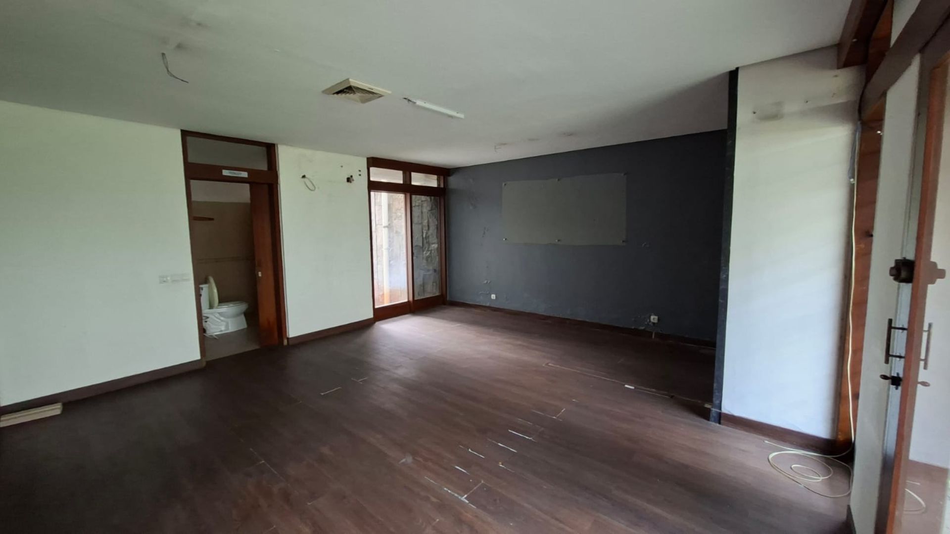 Elegant 4BR Urban Home – Kebayoran Baru