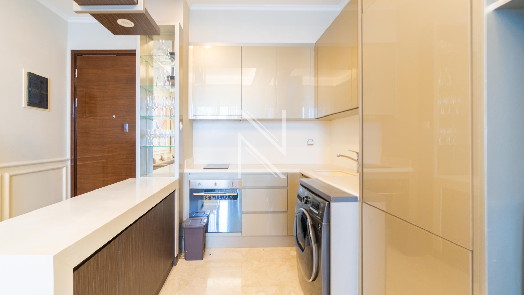 Stylish 1BR City Home at District 8