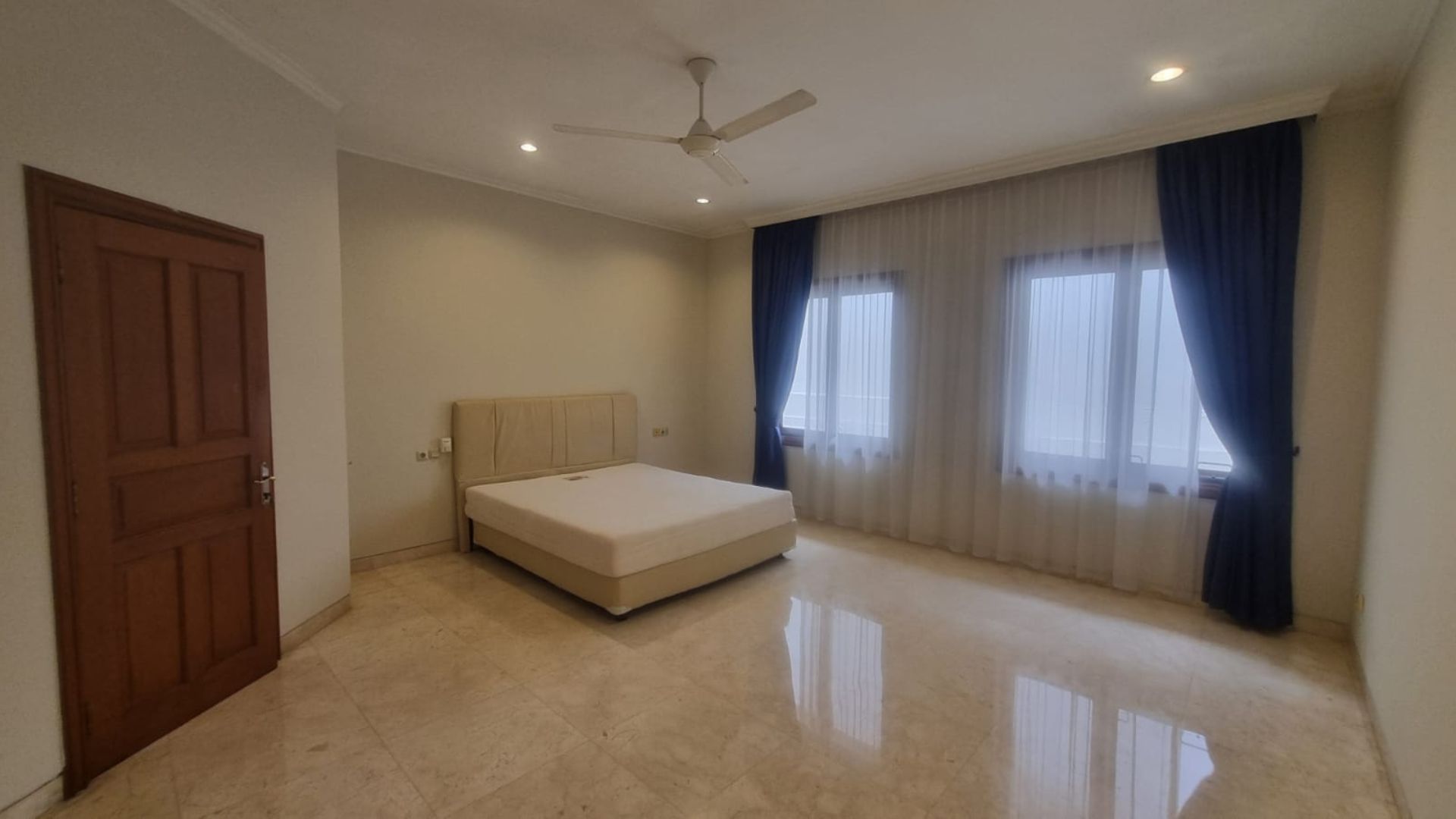 Sophisticated 4BR Family Living – Pondok Indah