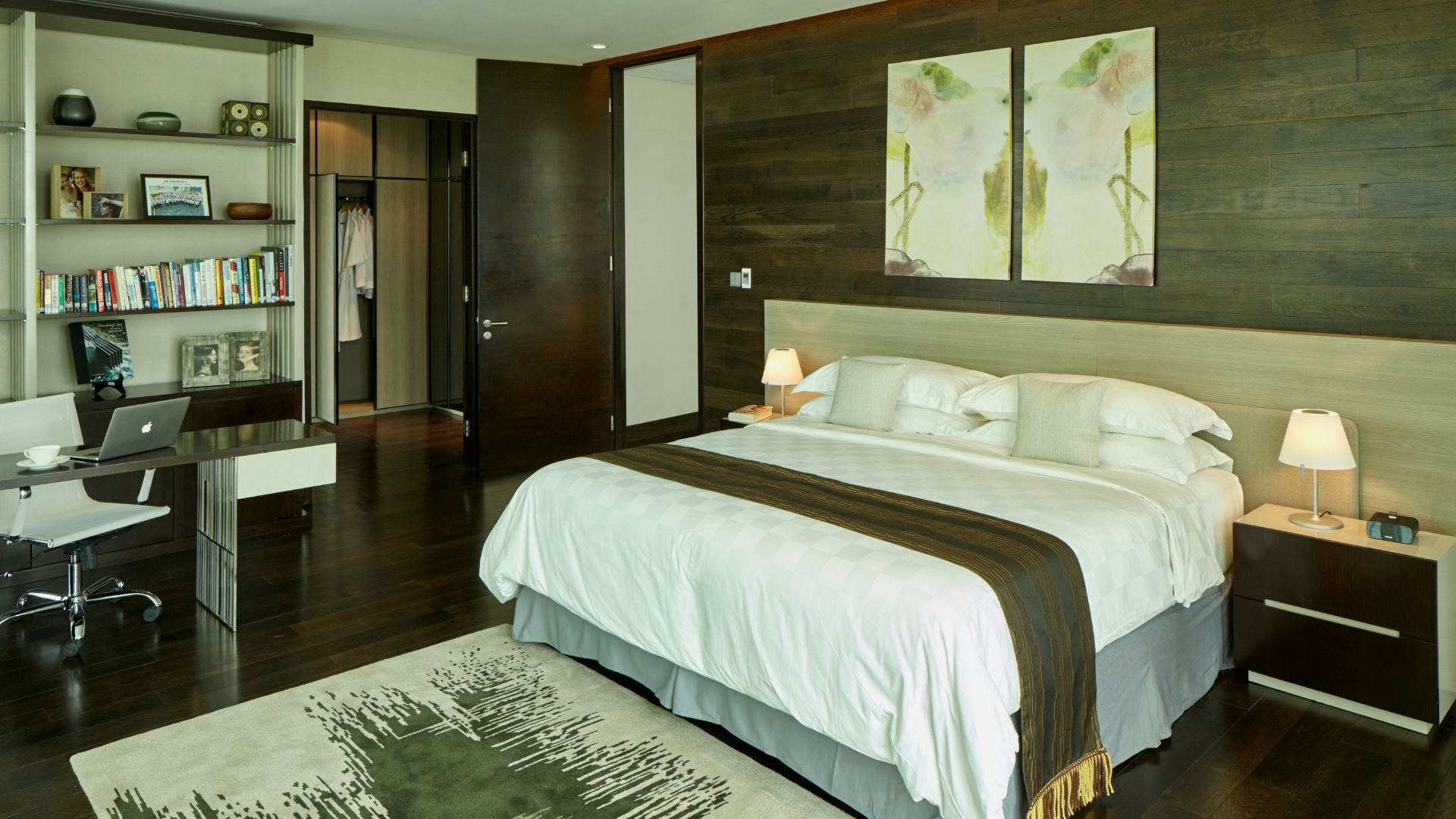 FRASER MENTENG-4BR-BEDROOM 3 Expansive 4BR for Family Comfort – Fraser Residence