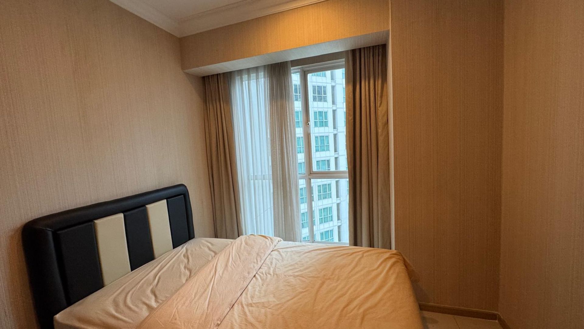 GANDARIA HEIGHTS-3+1BR-BEDROOM 3 Spacious 3+1BR Living at Gandaria Heights