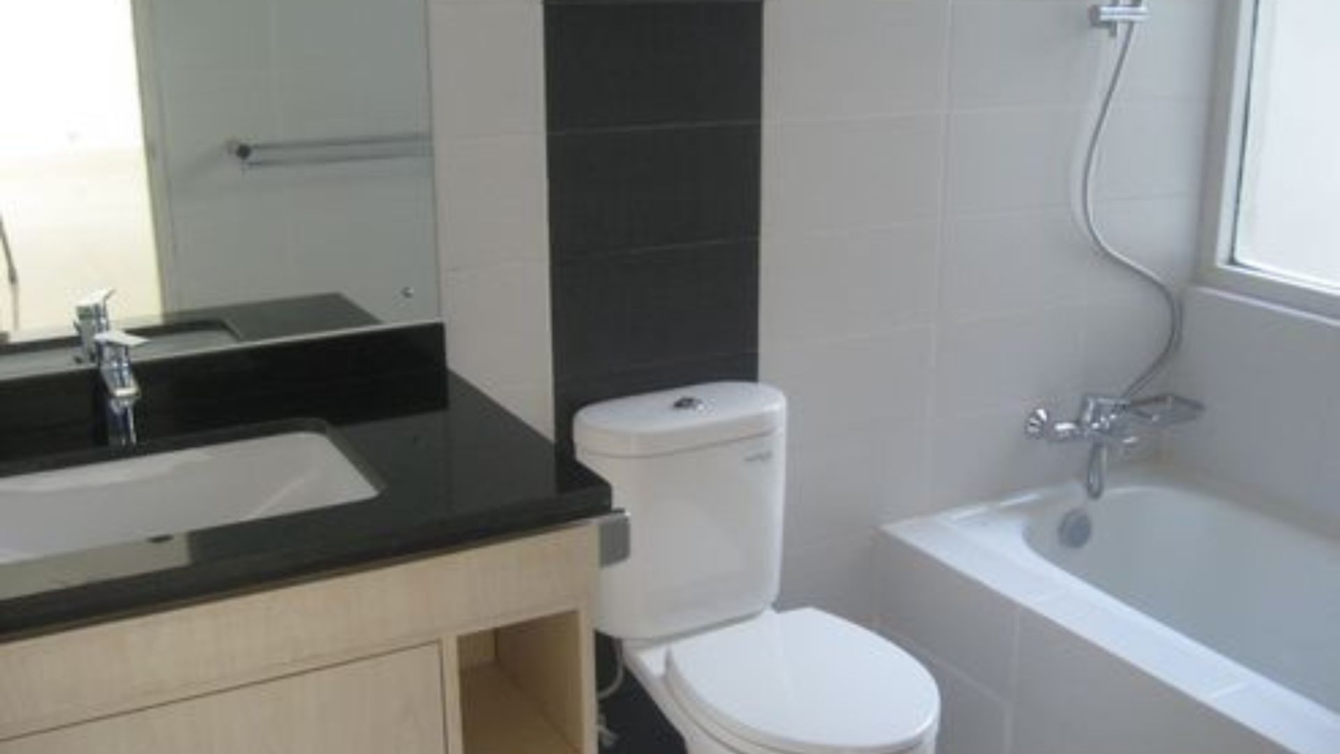 Well-Planned 4BR Home for Family – Cilandak