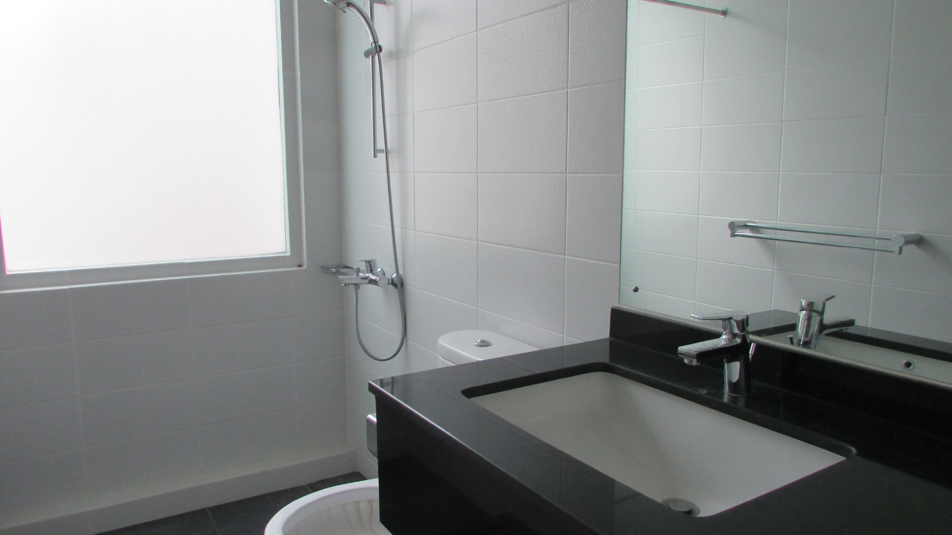 Modern 4BR Home for Comfortable Family – Cilandak