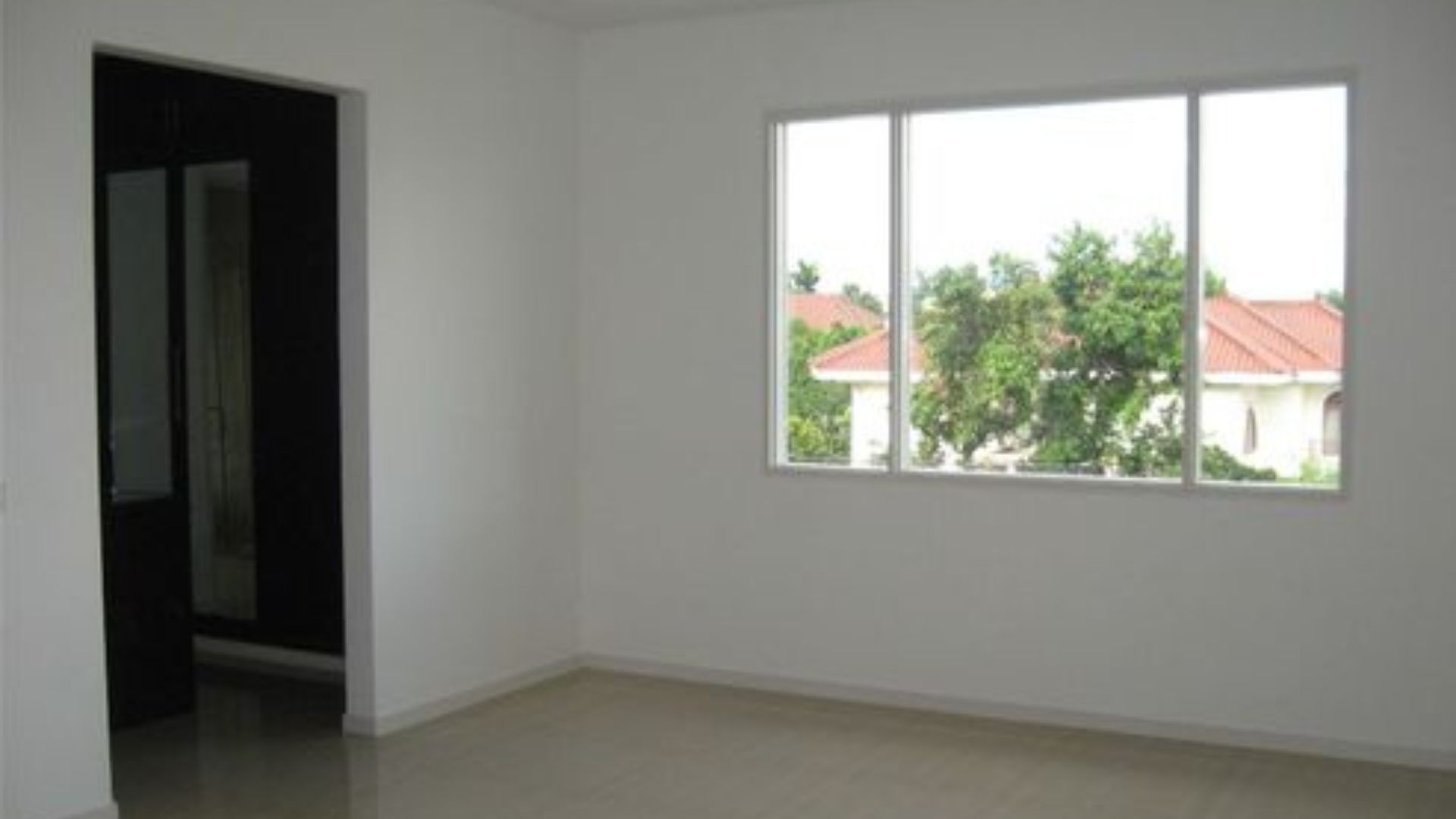 HAJI JAYA 12-4BR-BEDROOM 1 Stylish 4BR Home with Practical Layout – Cilandak