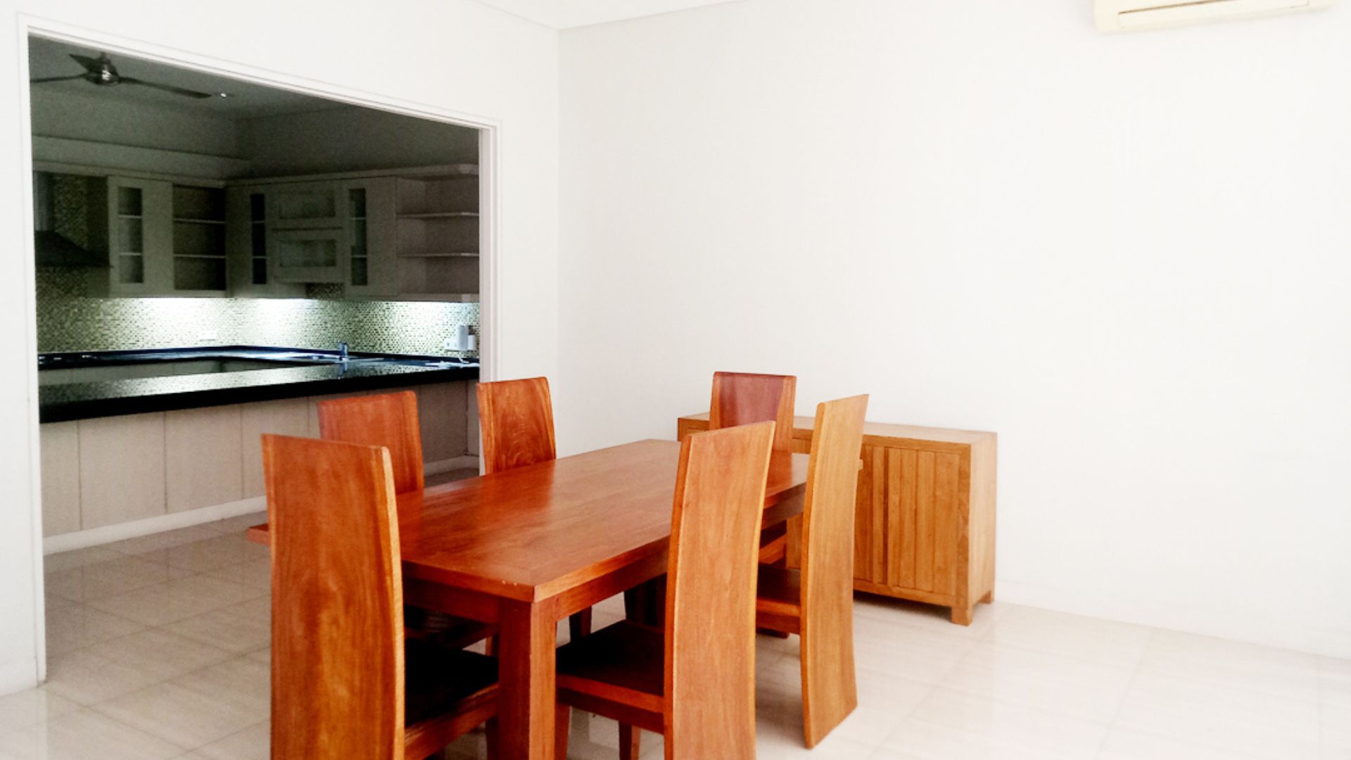 Luxury 4BR Home for Family Living – Cilandak