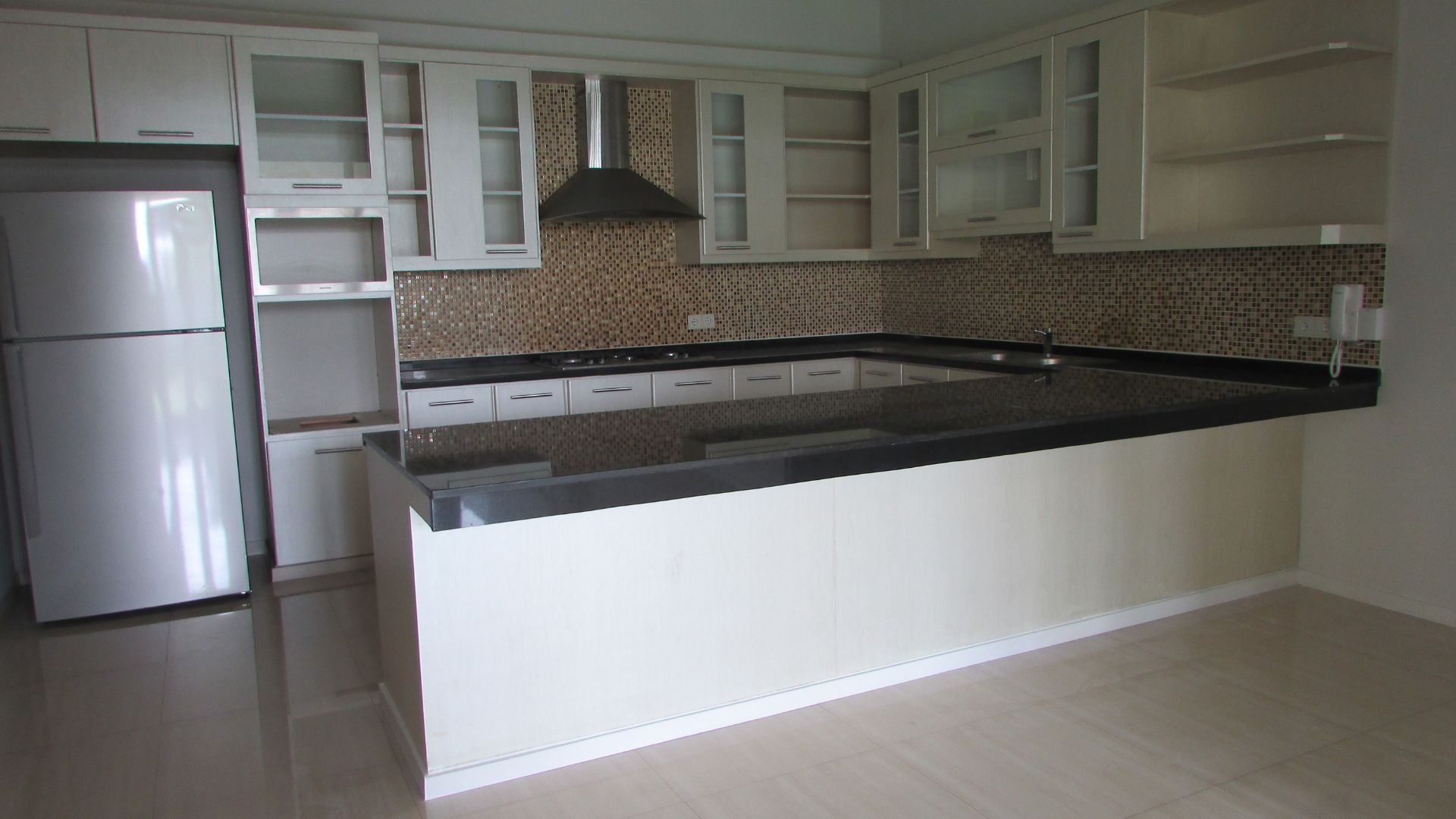 Modern 4BR Home for Comfortable Family – Cilandak