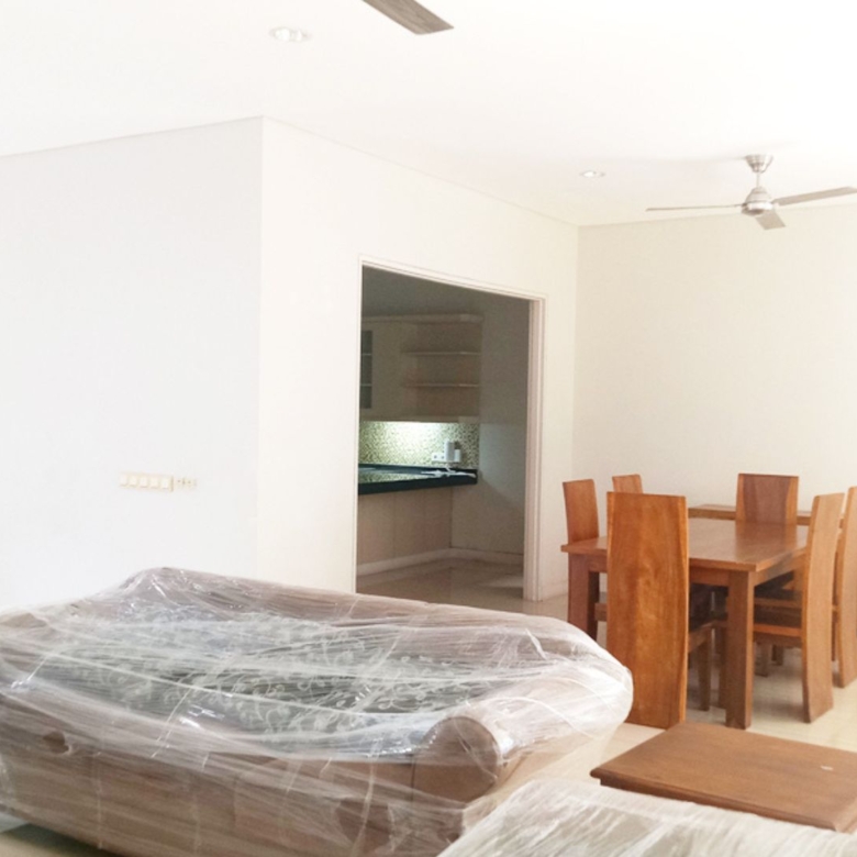 HAJI JAYA 12-4BR-LIVING AREA