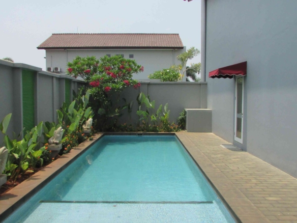 HAJI JAYA 12-4BR-SWIMMING POOL