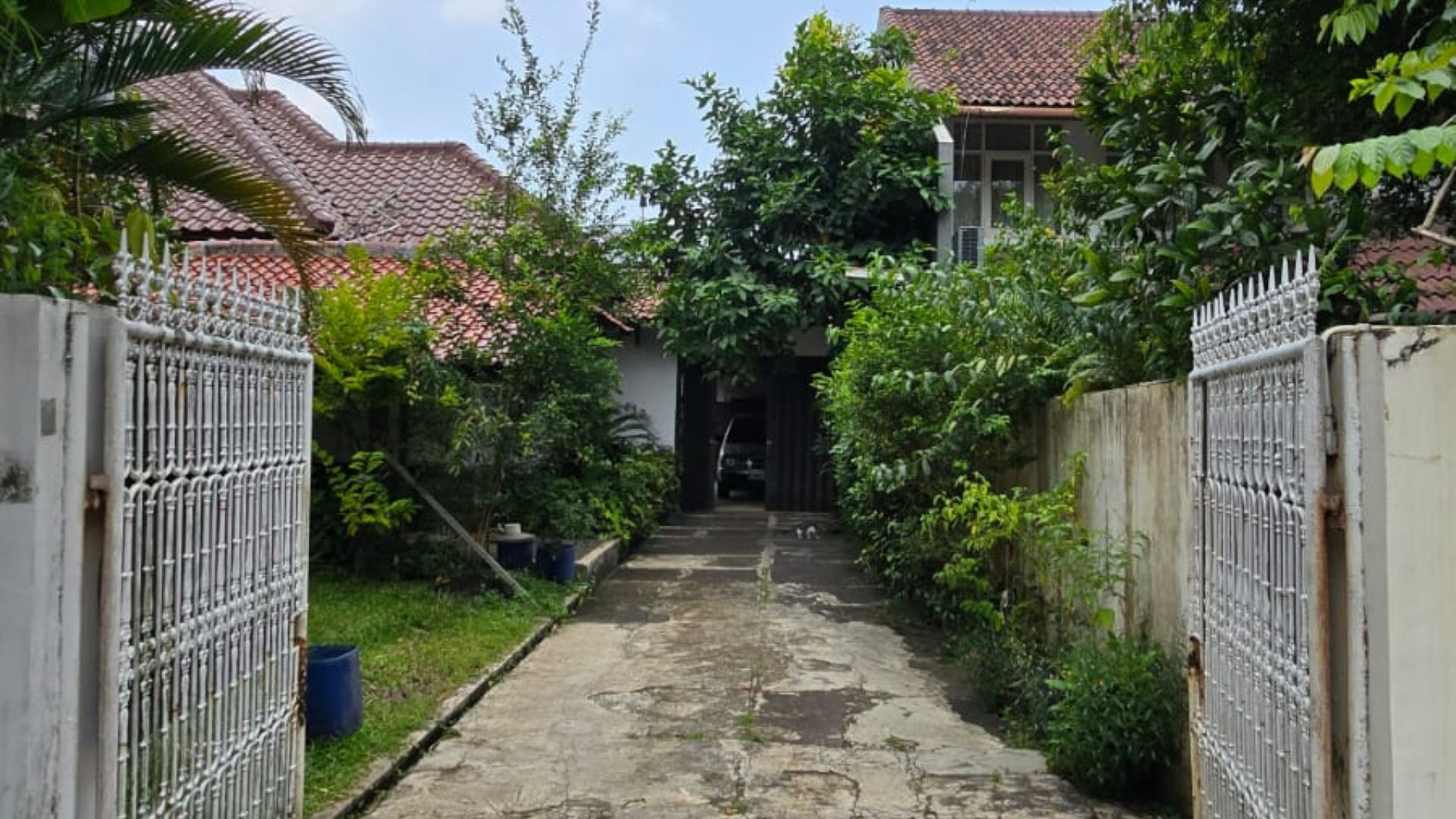 HANGTUAH I-6BR-GARAGE 2 Modern 6BR Residence for Family Comfort – Kebayoran Baru
