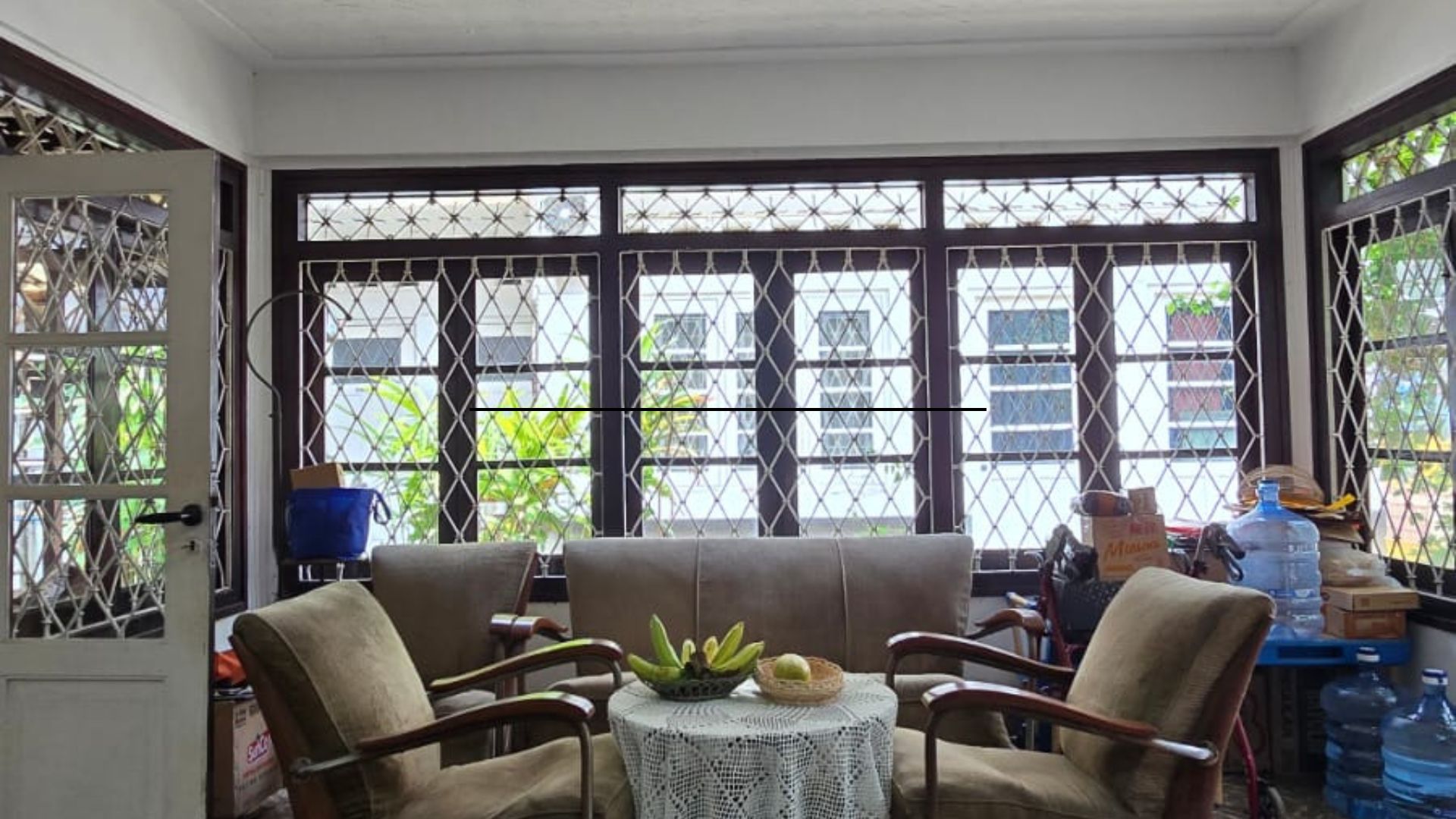 HANGTUAH I-6BR-LIVING AREA Modern 6BR Residence for Family Comfort – Kebayoran Baru