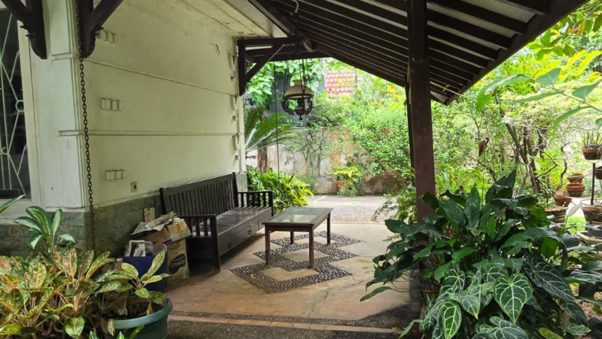 HANGTUAH I-6BR-TERRACE Modern 6BR Residence for Family Comfort – Kebayoran Baru