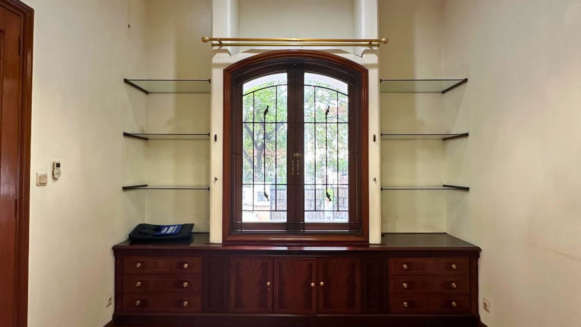 Refined 4BR Home for Urban Families – Kebayoran Baru