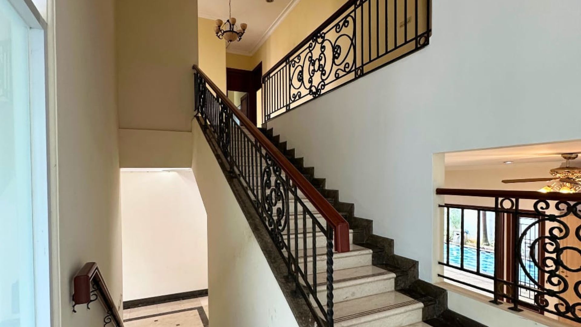 Refined 4BR Home for Urban Families – Kebayoran Baru