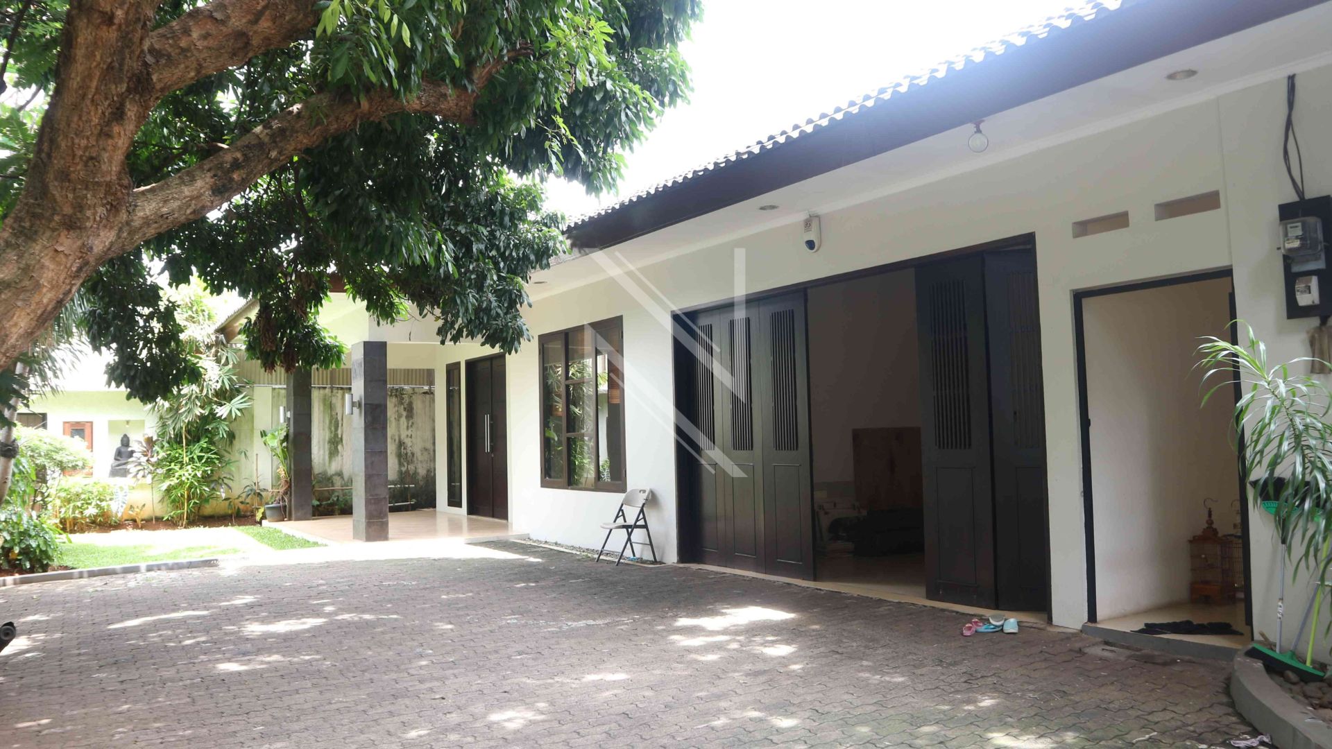 Prestigious 4BR Family House with Private Garden