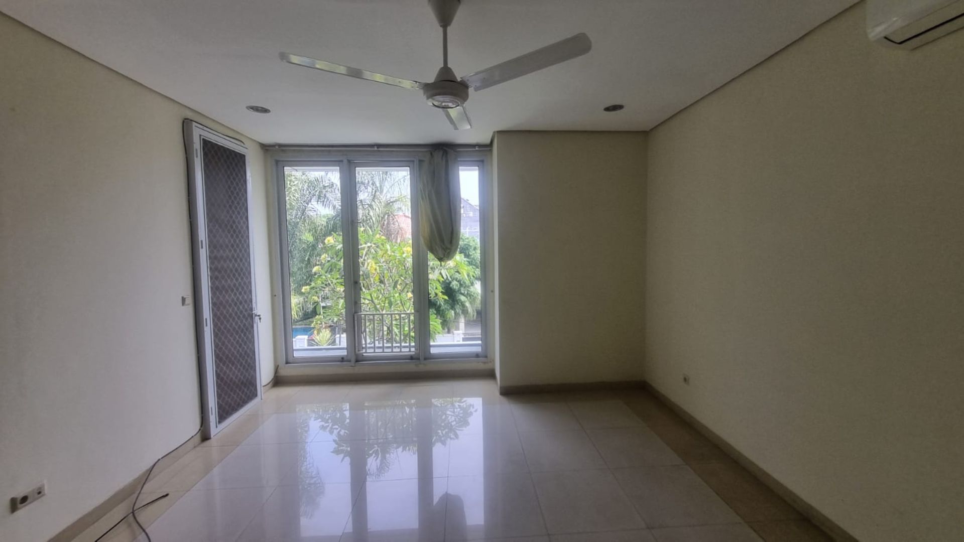 KENCANA INDAH 2 TF 1 NO.1-4BR-BEDROOM 1 Exclusive 4BR Private Home at Pondok Indah