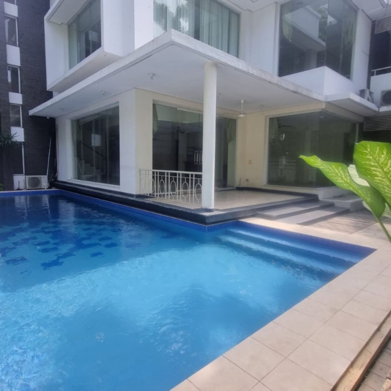 KENCANA INDAH 2 TF 1 NO.1-SWIMMING POOL ANGLE 2