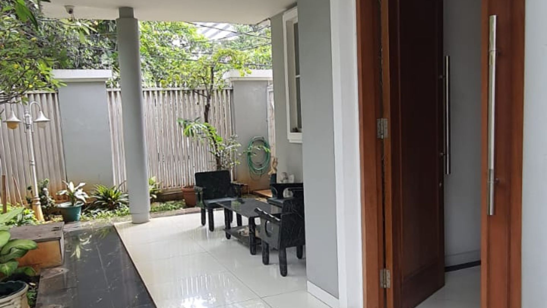 Elegant 5BR Home for Urban Living – Menteng