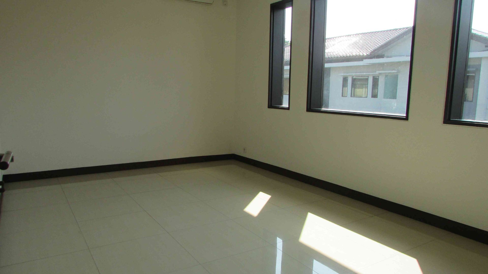Kebayoran Baru – Cilandak Tengah 2 Kav D – BEDROOM.jpg Stylish 4BR Urban Sanctuary in Cilandak