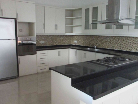 Kebayoran Baru - Cilandak Tengah 2 Kav D - Kitchen.jpg