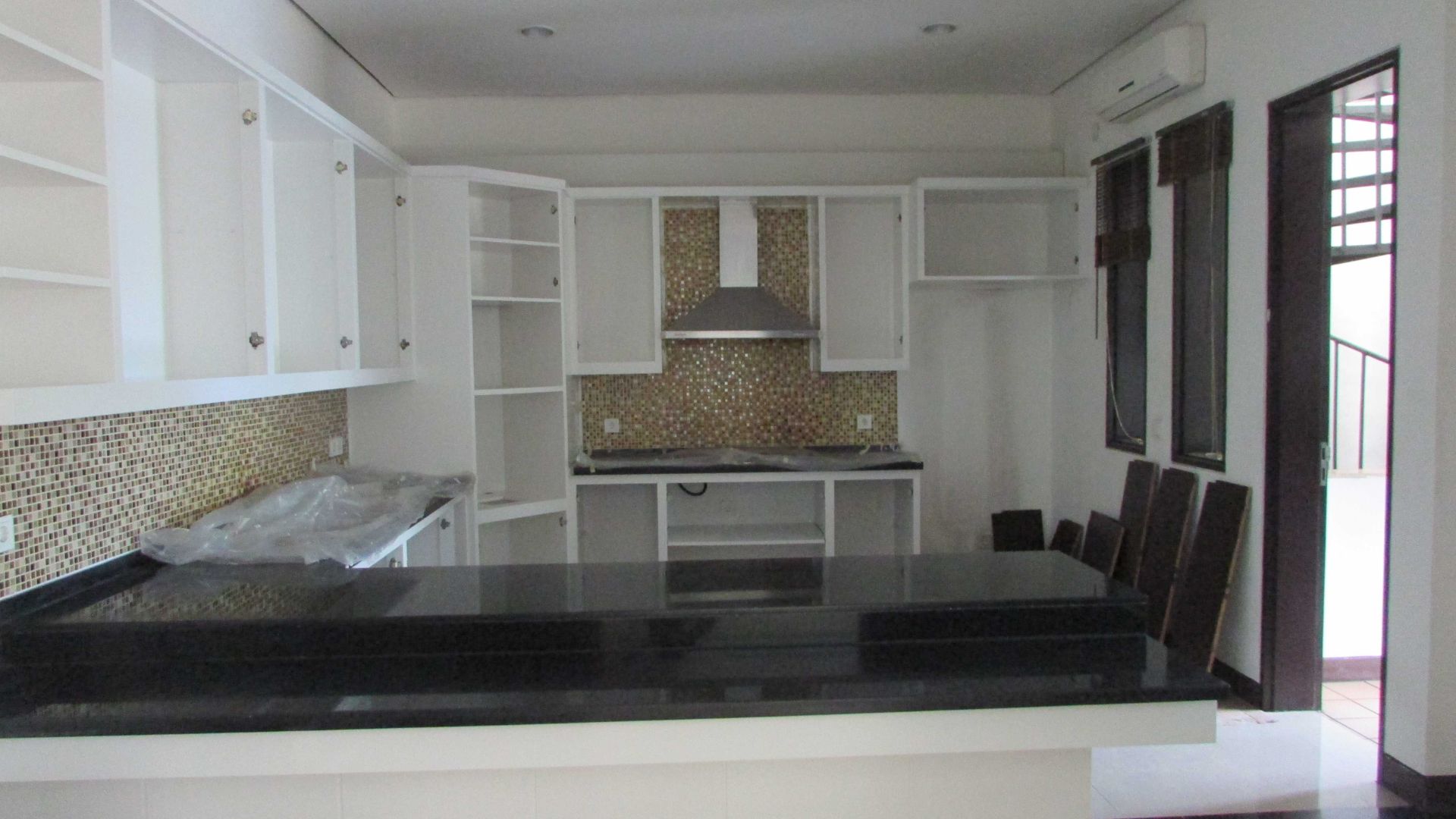 Modern 4BR Family Home Near – Cilandak