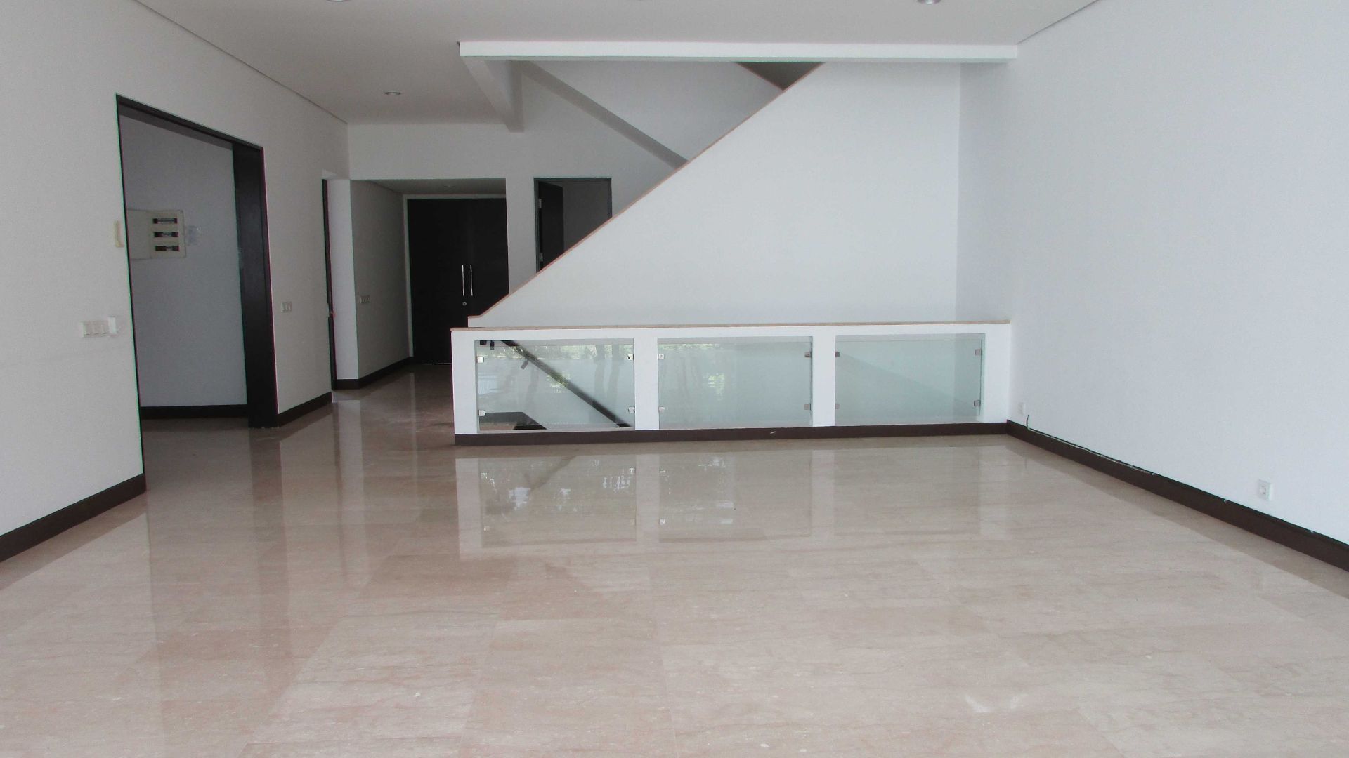 Kebayoran Baru - Cilandak Tengah 2 Kav J - Secfloor.jpg