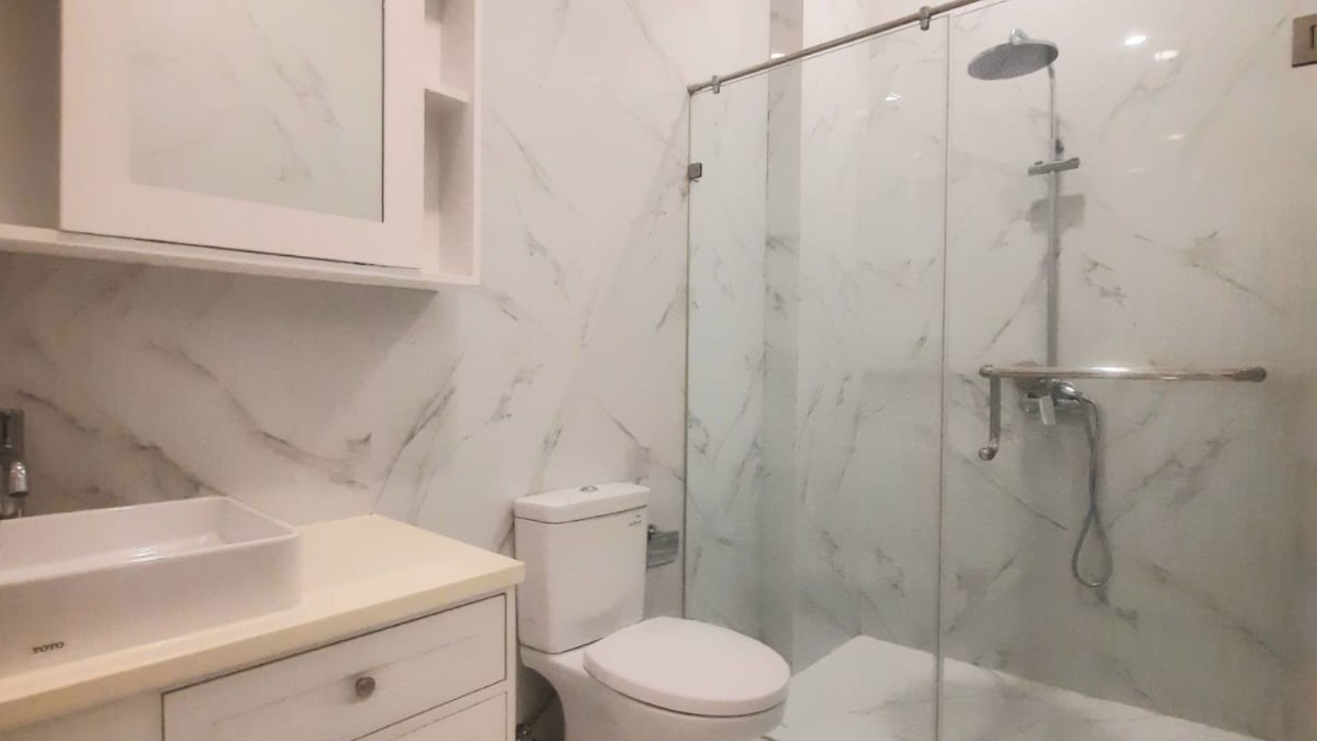 Modern 4BR Family Home in Kebayoran Baru