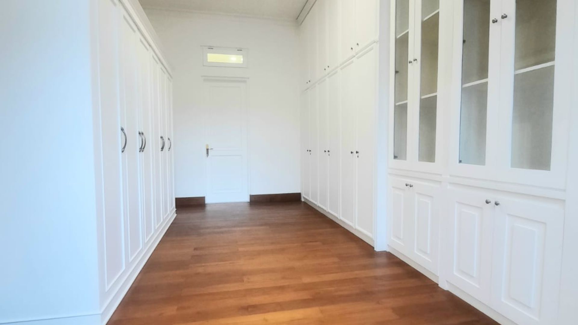 Modern 4BR Family Home in Kebayoran Baru
