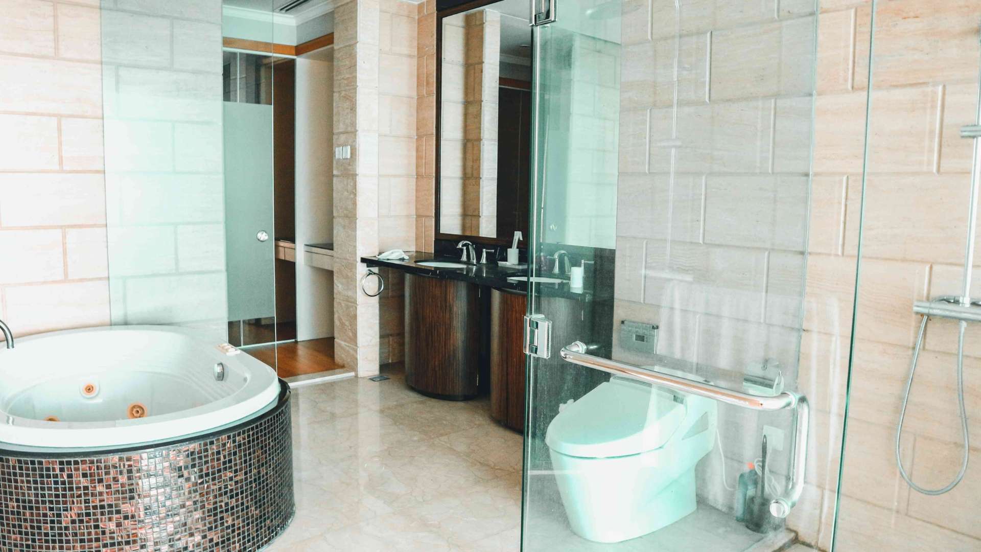 Kempinski Private Residence-3BR-Bathroom 1 Kempinski Private Residence – Premium Comfortable 3BR