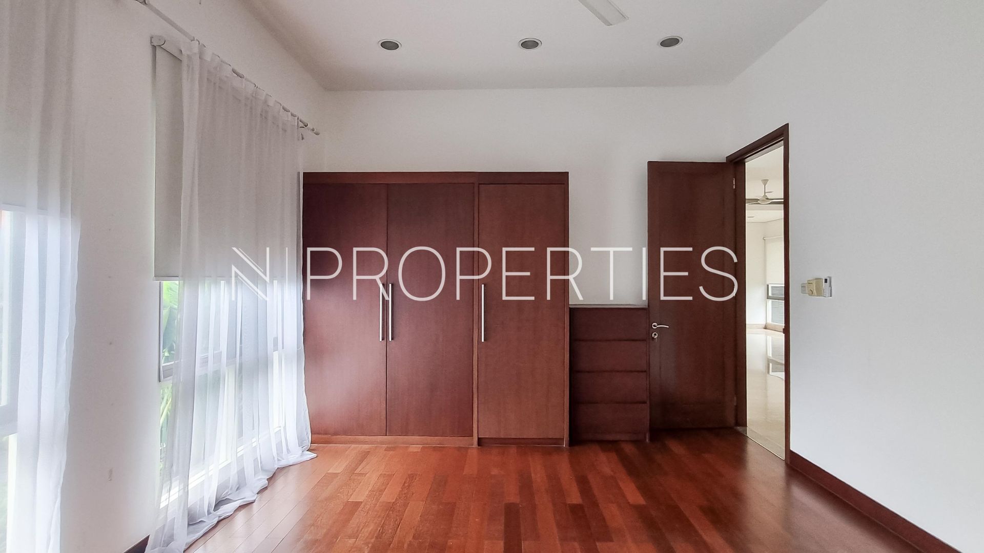 Kencana Permai 5 No.50-4BR-BEDROOM Modern 4BR Strategic Home in Kemang