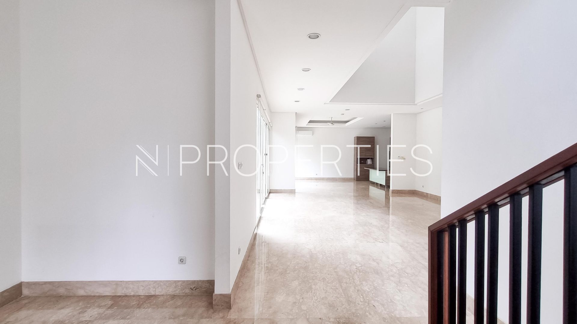 Kencana Permai 5 No.50-4BR-FAMILY AREA Modern 4BR Strategic Home in Kemang
