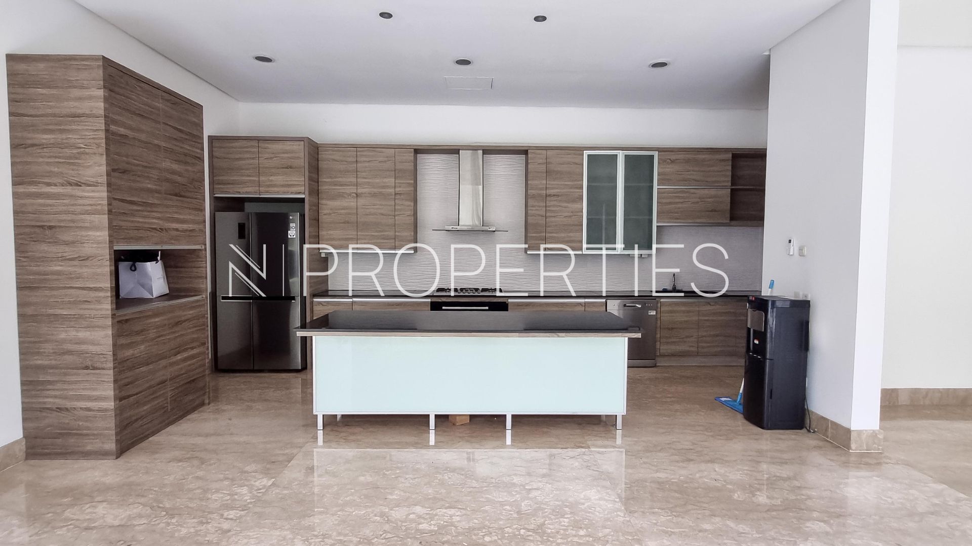 Kencana Permai 5 No.50-4BR-KITCHEN AREA Modern 4BR Strategic Home in Kemang