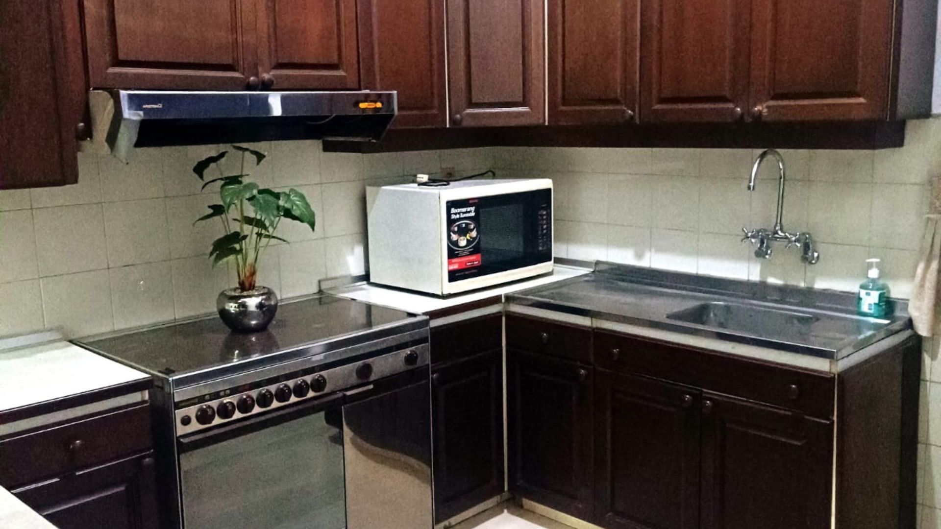 Stylish 3BR Urban Home at Kebayoran Baru