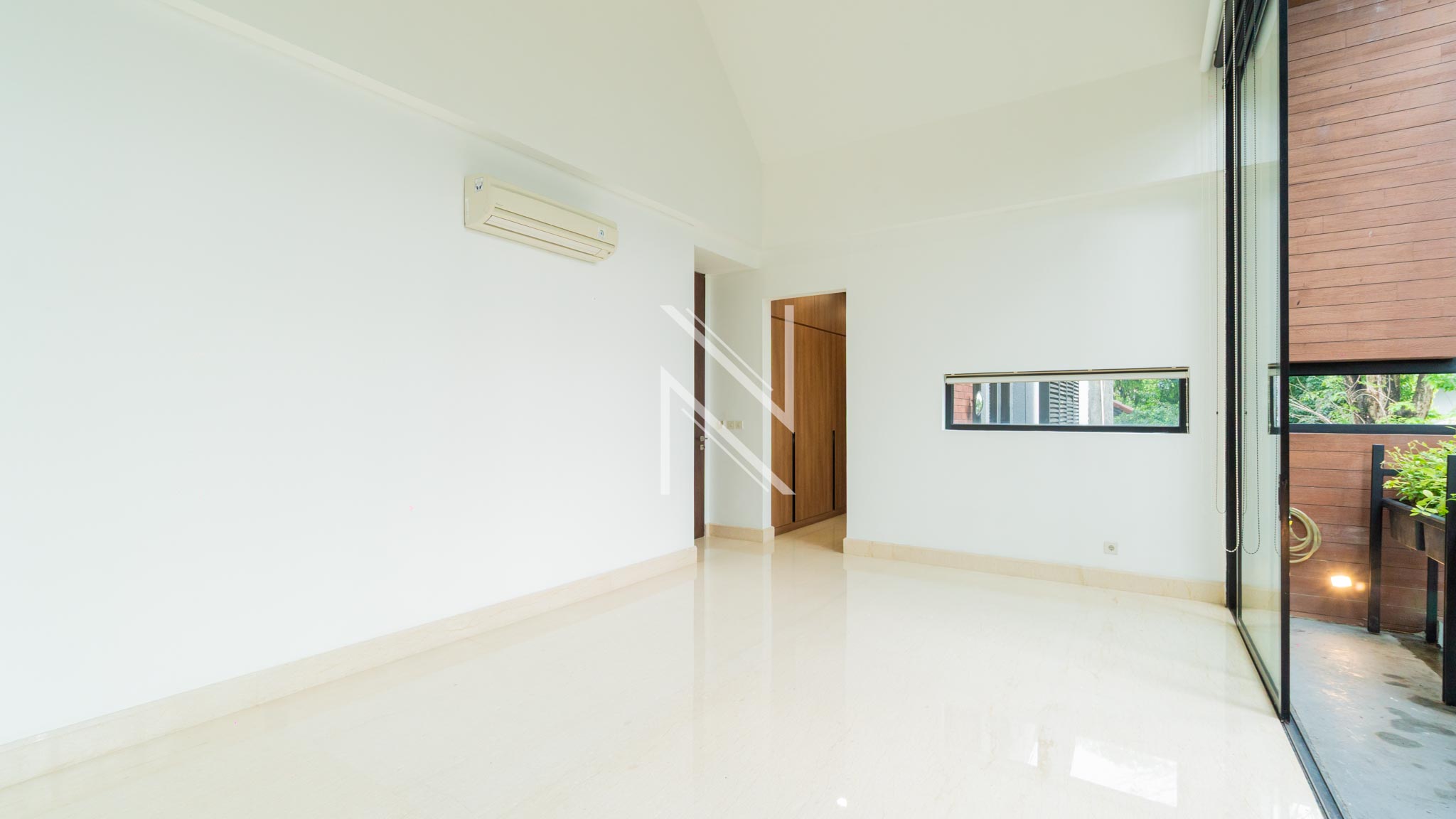 Elegant 4BR Home for Family – Kebayoran Baru