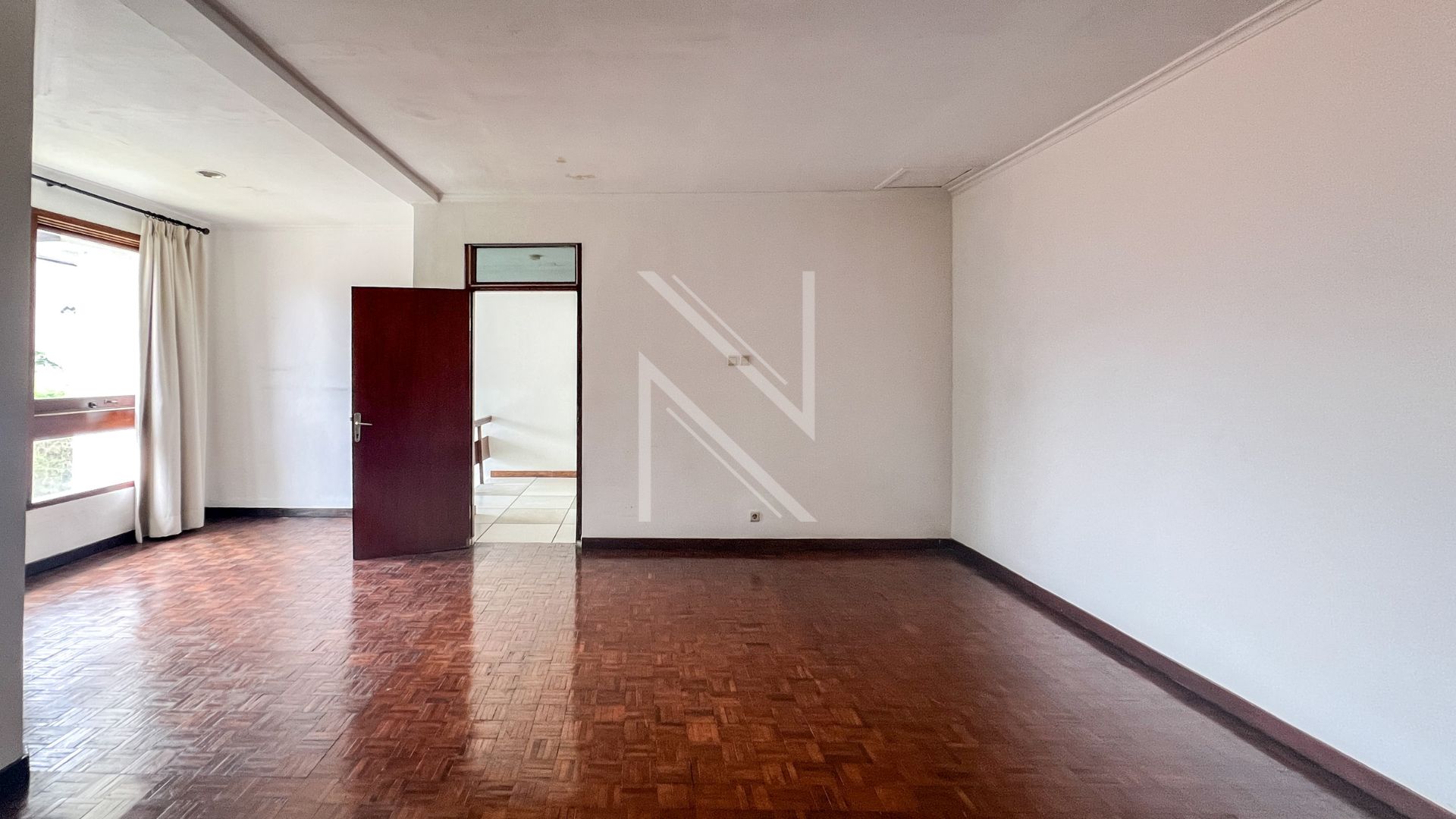 MENTENG – NO MTG036 – BEDROOM 1 Timeless 3BR Family Home in Prime Menteng