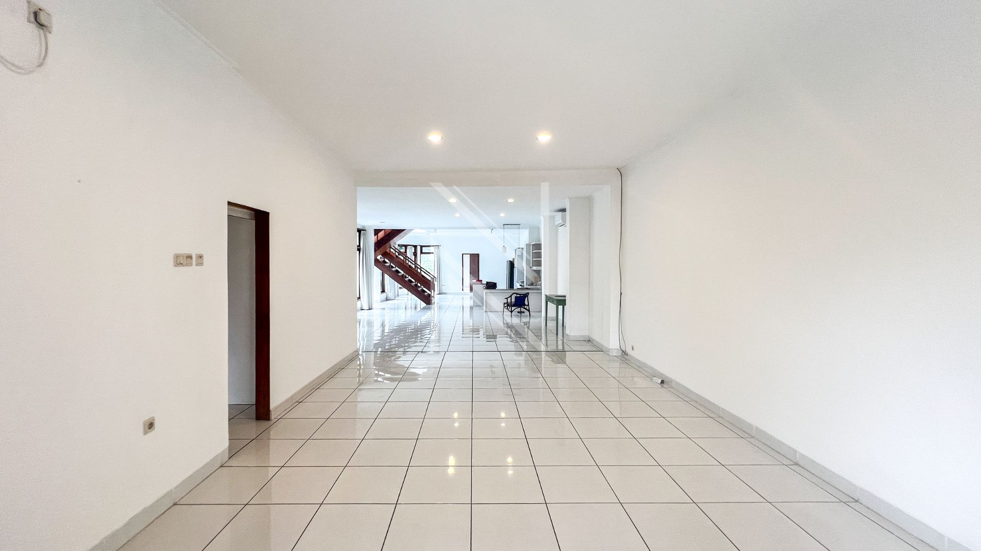 MENTENG – NO MTG036 – HALLWAY_KITCHEN-AREA_STAIRS Timeless 3BR Family Home in Prime Menteng