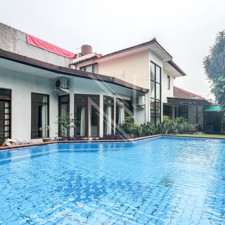 MENTENG - NO MTG036 - SWIMMING-POOL