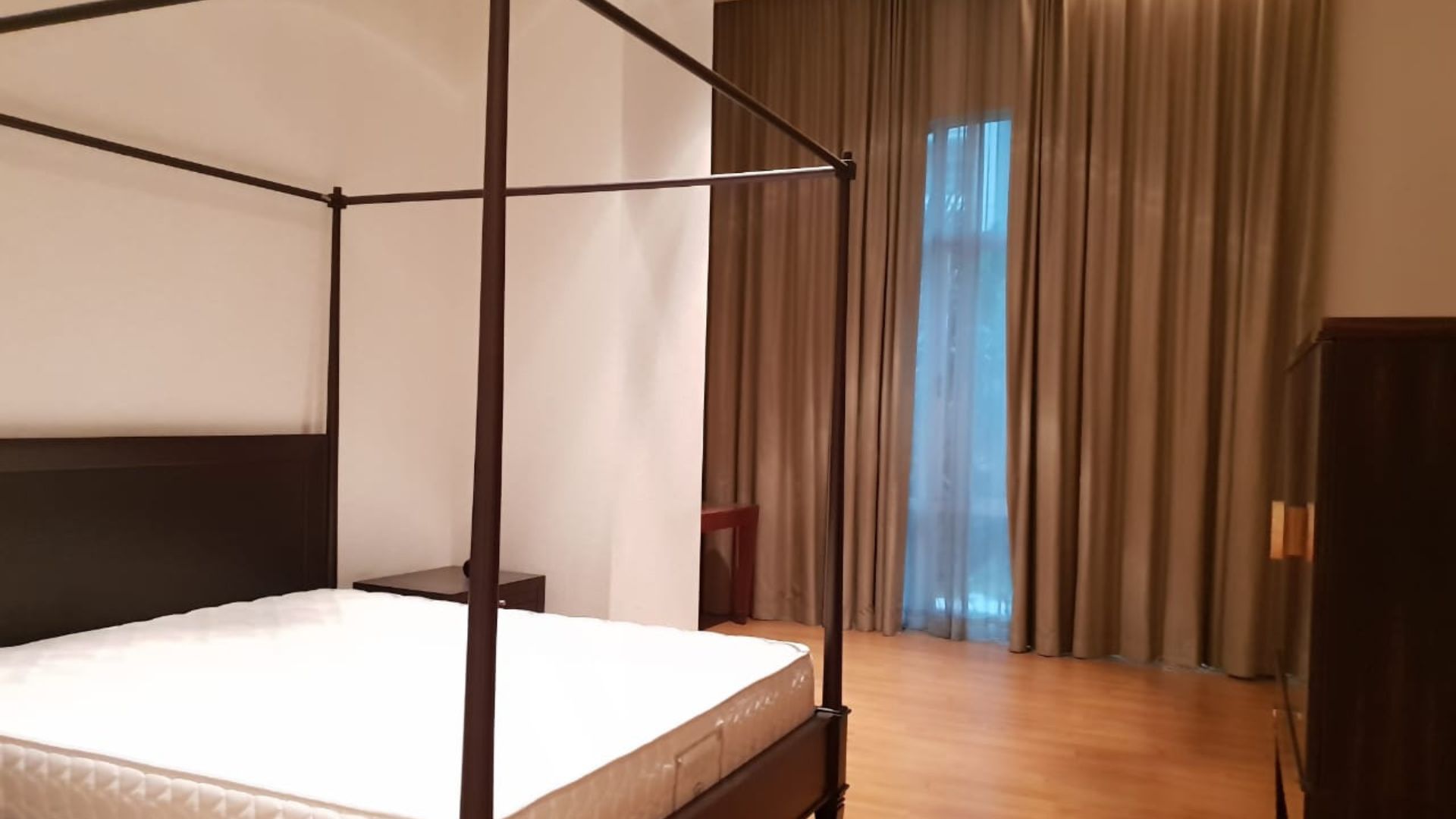 PAKUBUWONO RESIDENCE 1A-4BR-BEDROOM 2 Premium 4BR Living at Pakubuwono Residence