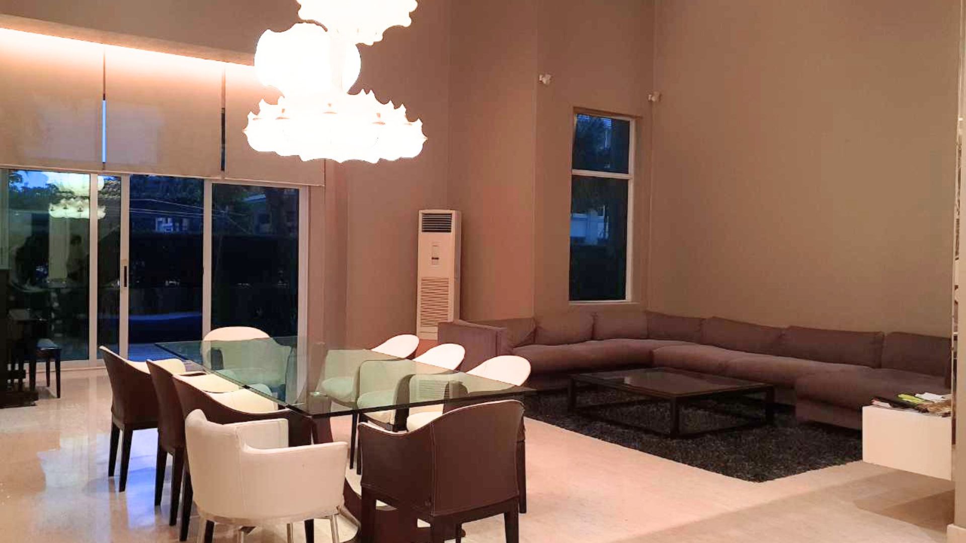 PAKUBUWONO RESIDENCE 1A-4BR-DINING & LIVING AREA PAKUBUWONO RESIDENCE 1A-4BR-DINING & LIVING AREA