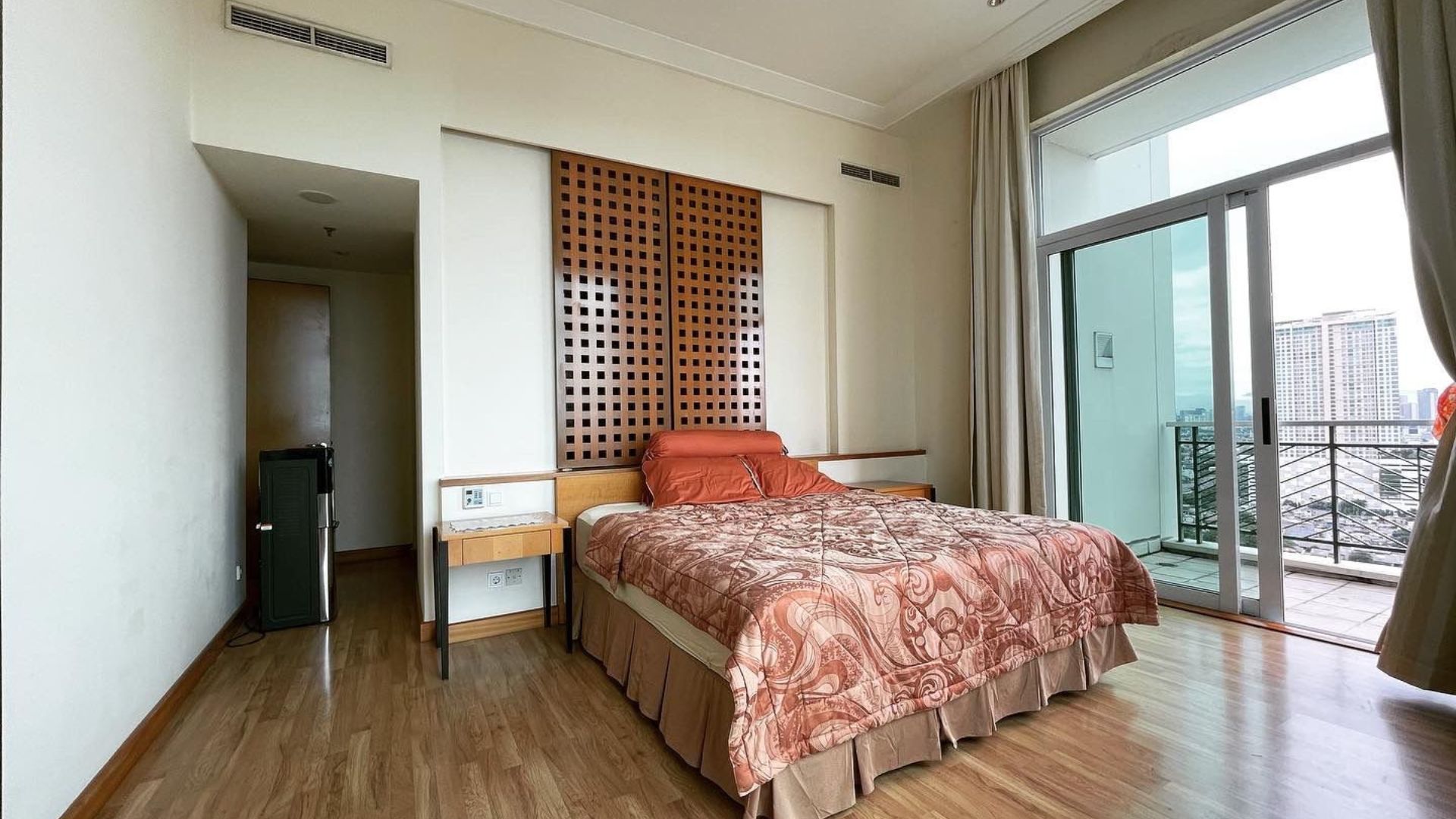 Modern 2BR Living in Prestigious Pakubuwono Residence