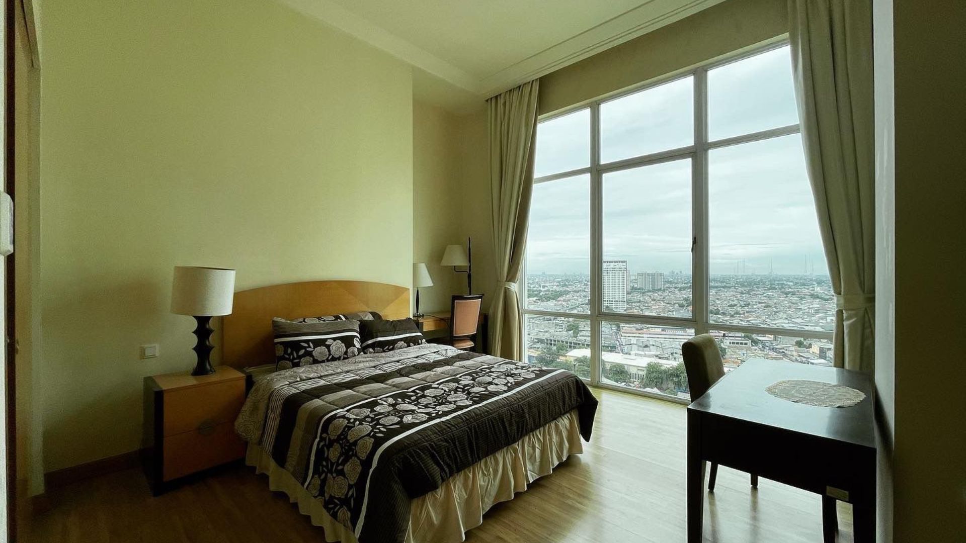 Modern 2BR Living in Prestigious Pakubuwono Residence