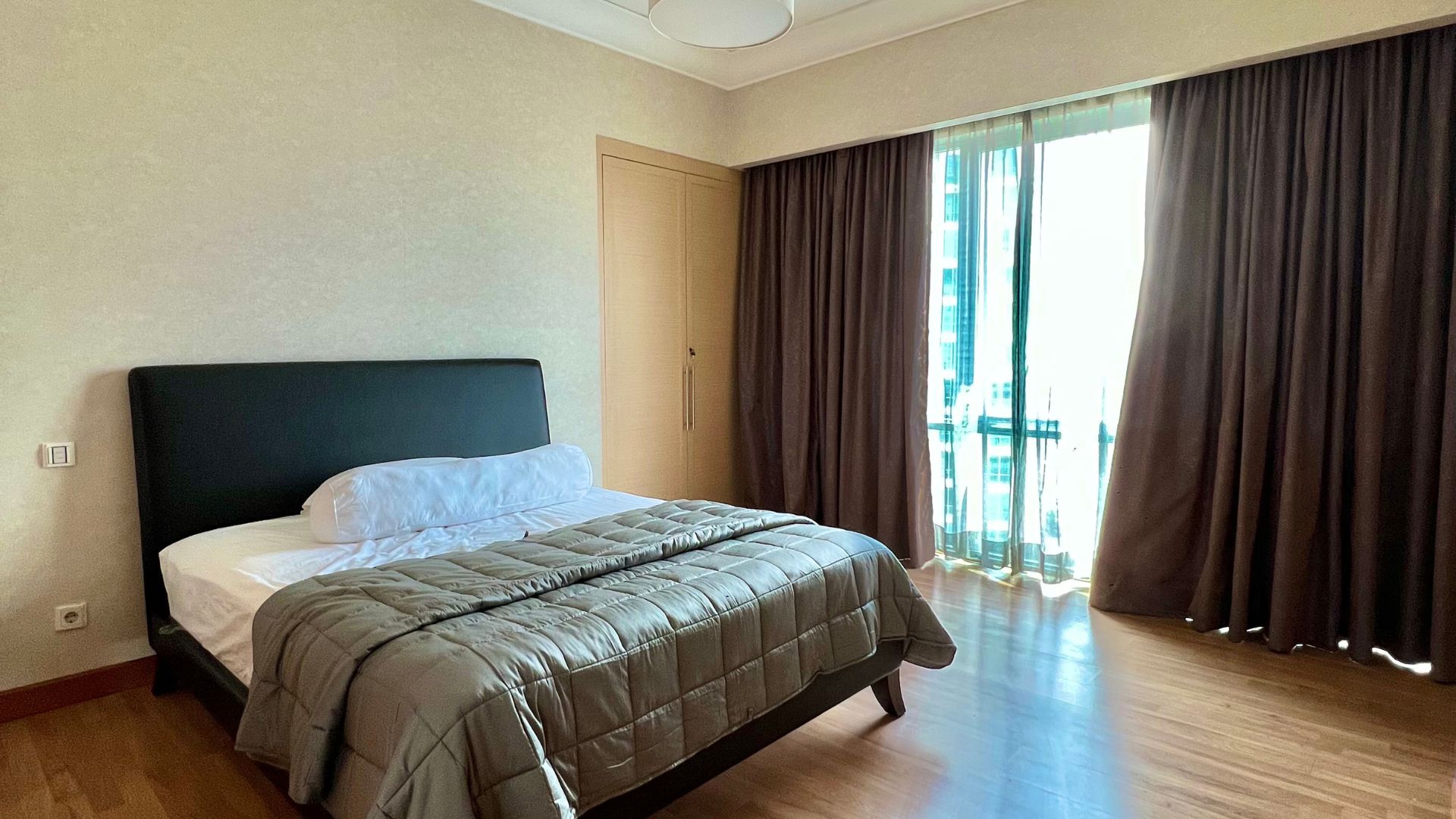 Sophisticated 2BR Home at Pakubuwono Residence