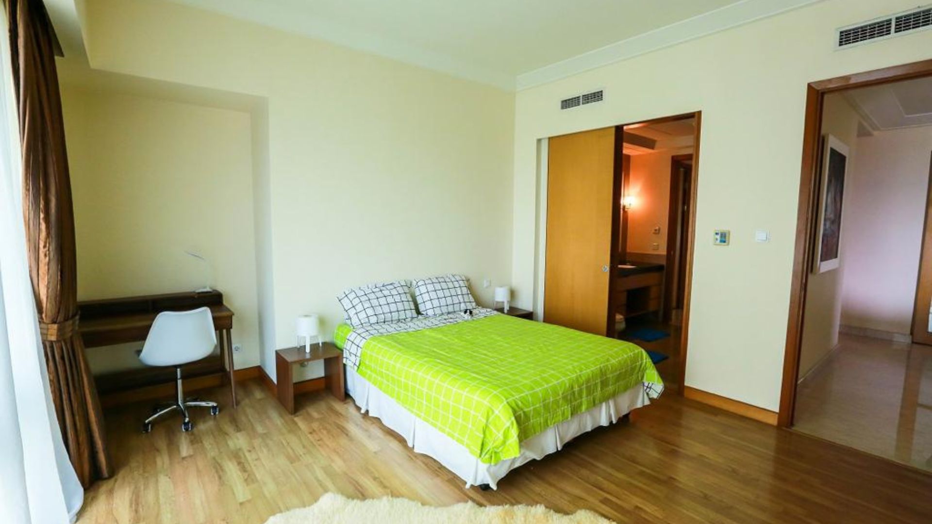 Sophisticated 2BR Living in Pakubuwono Residence