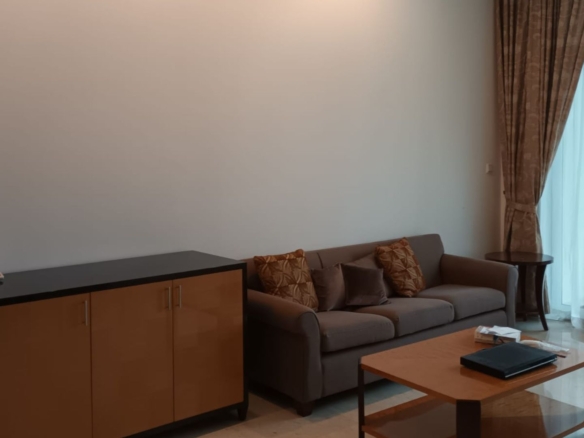 PAKUBUWONO RESIDENCE-2BR-LIVING AREA