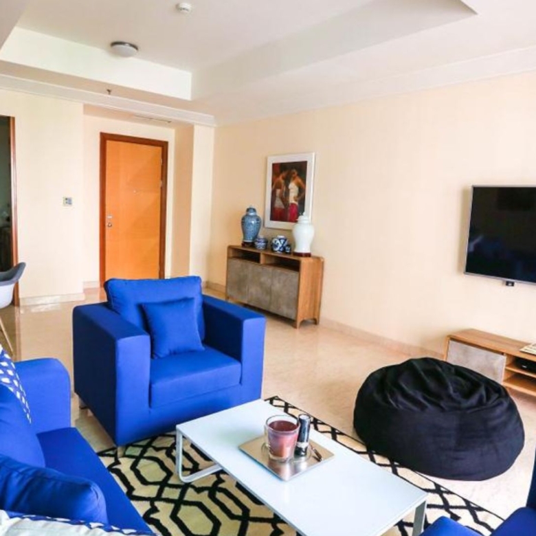 PAKUBUWONO RESIDENCE-2BR-LIVING AREA